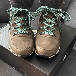 Sorel Green  Waterproof Boots